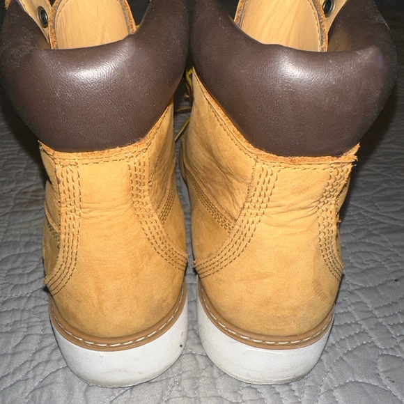 Timberland Boots - Picture 3 of 6